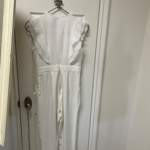 Vintage Inspired White Jumpsuit - Picture 3 of 3
